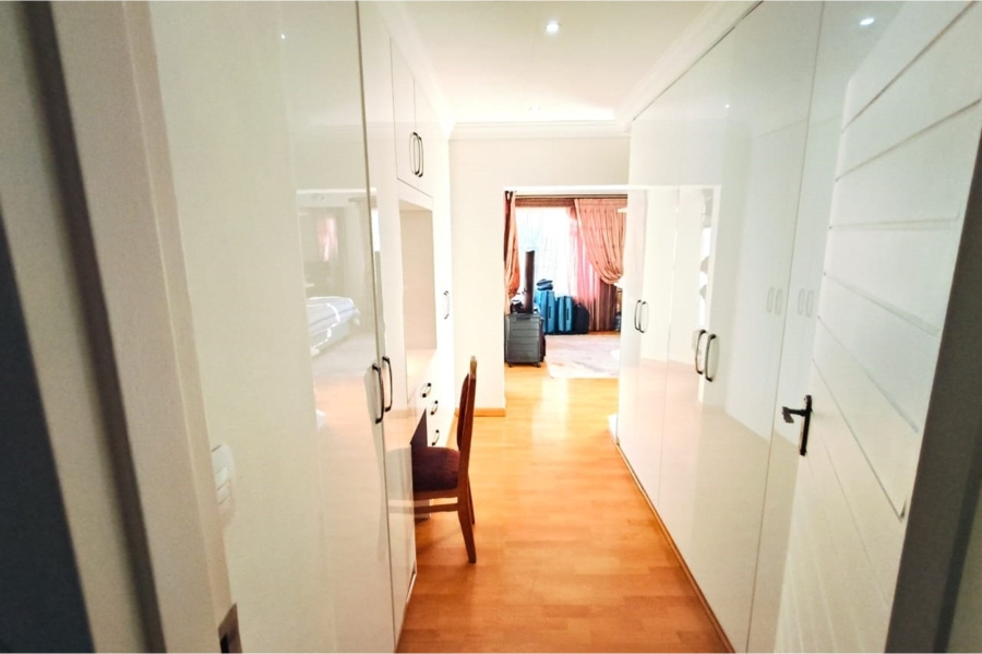 4 Bedroom Property for Sale in Vaalpark Free State